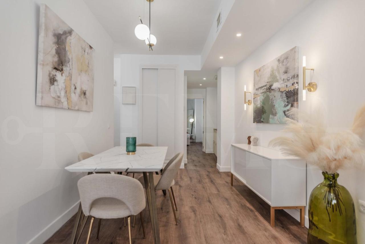 Designed Minimalist Apartment - Malaga Center By Rems Экстерьер фото